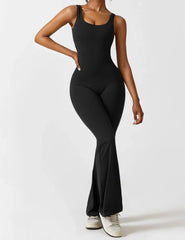 NOVERA™ | Trendy & Flatterende V-Back Jumpsuit