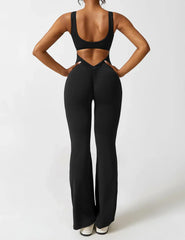 NOVERA™ | Trendy & Flatterende V-Back Jumpsuit