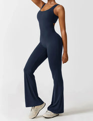 NOVERA™ | Trendy & Flatterende V-Back Jumpsuit