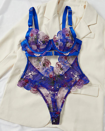 Monica™ | Elegante Mesh Lingerieset met Bloemenborduursel & Cut-Out Accenten