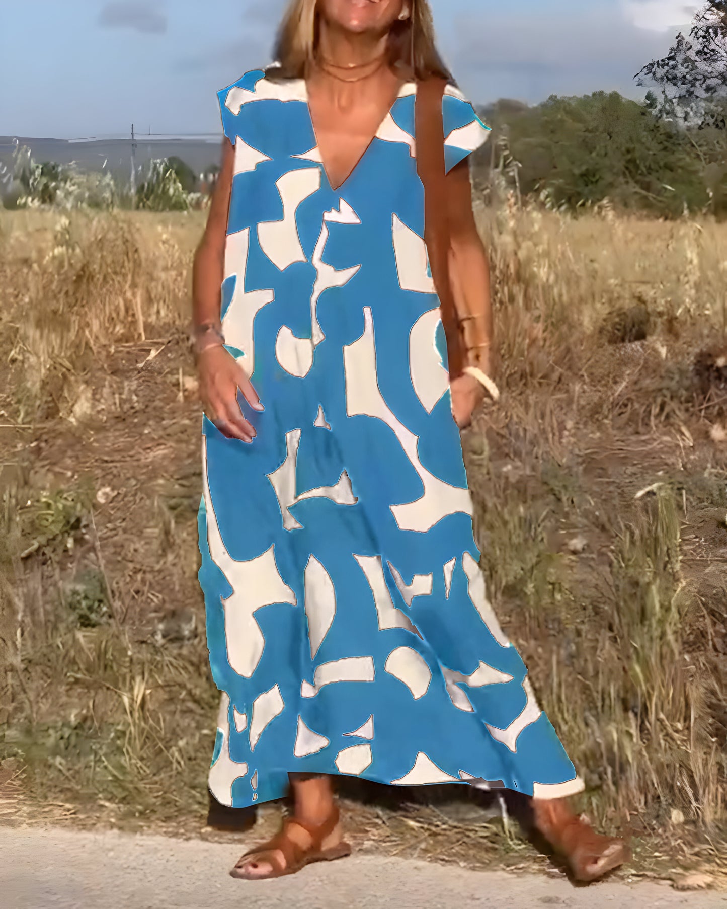 NOVERA™ | Jurk met print en V-hals