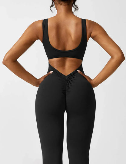 NOVERA™ | Trendy & Flatterende V-Back Jumpsuit