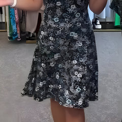 Ella™ | Luchtige Bloemenjurk met U-hals