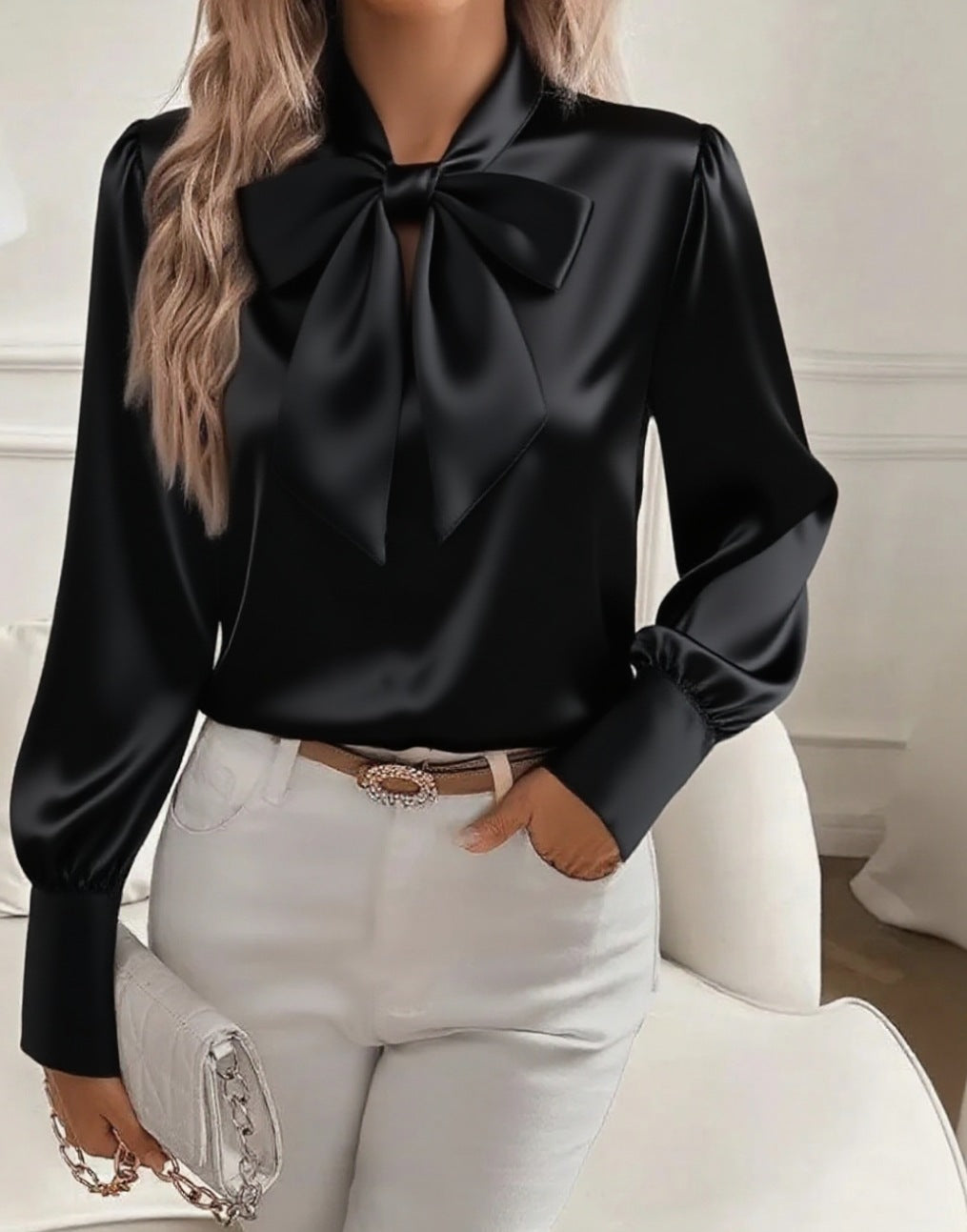Lucia™ | Satijnen Blouse met Luxe Strikdetail